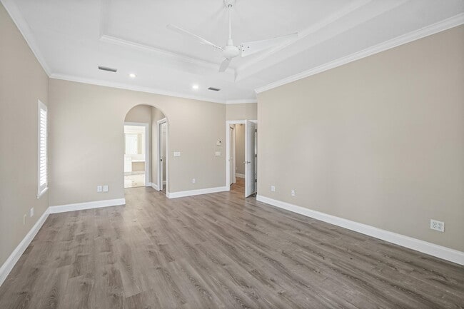 Building Photo - 113 Sea Garden Ct