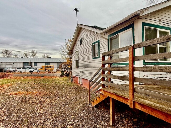 Building Photo - 1810 Jefferson Ave