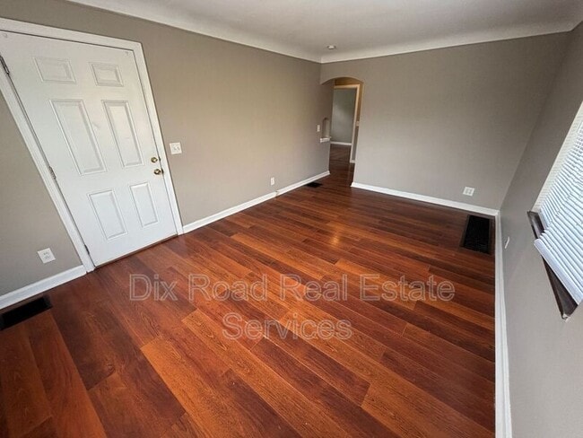 Building Photo - 3330 Van Zandt Dr