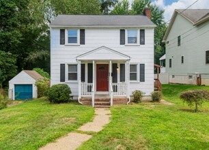 Building Photo - 3 Bedroom in Parkville