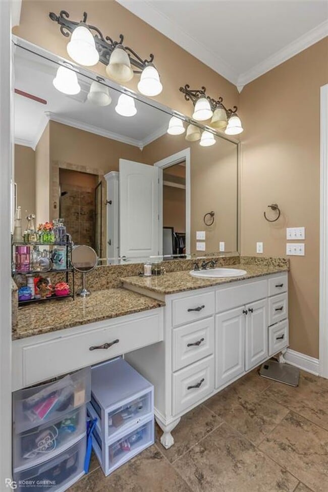 Building Photo - Gorgeous 4 Bedroom Home with Bonus Room in Bossier!