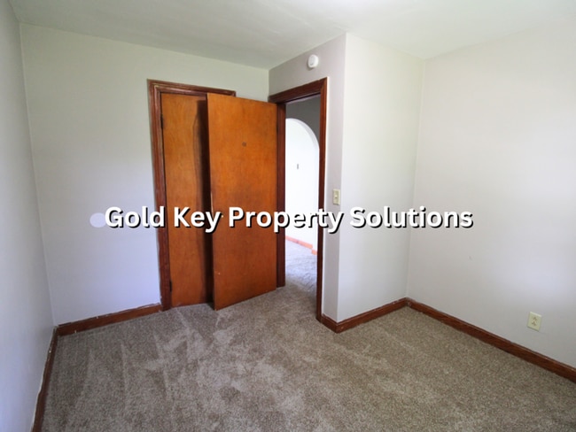 Building Photo - NORTH ANDERSON 3 BR 1 BA Brick Ranch with Central Air and Garage (NO SECTION 8)