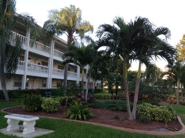 Beautiful Grounds - 5208 NE 24th Ter