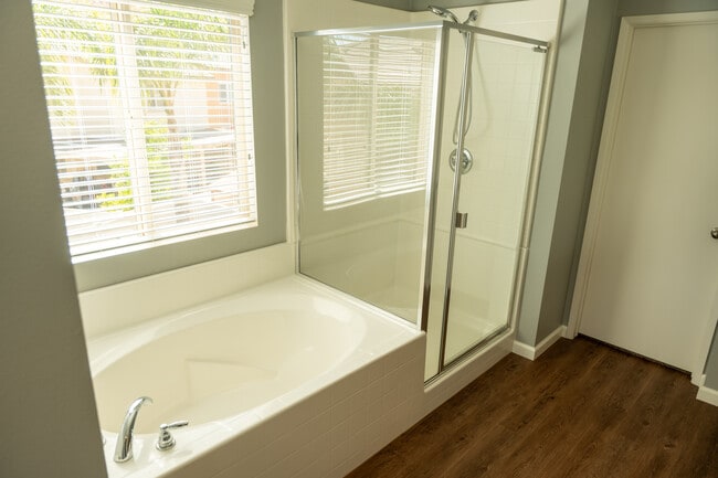 Building Photo - Woodmont