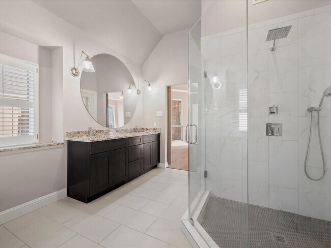 Building Photo - 3410 Marywood Dr