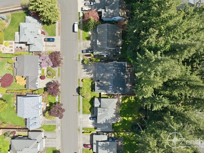 Building Photo - 2348 NW 45th Ave