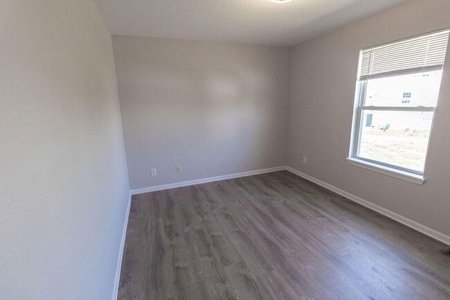 Building Photo - 4307 Derby Ridge Dr