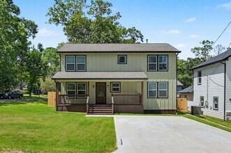 Building Photo - 116 Sun City Ln