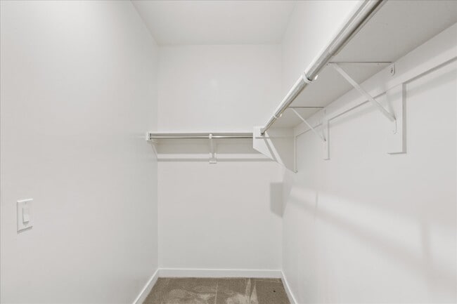 Building Photo - 993 E Cactus Wren Dr