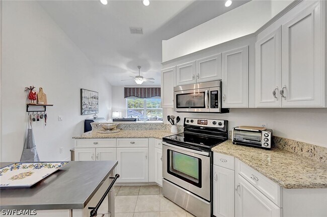 Building Photo - 5932 Sand Wedge Ln