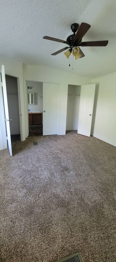 Building Photo - Ready to Move in