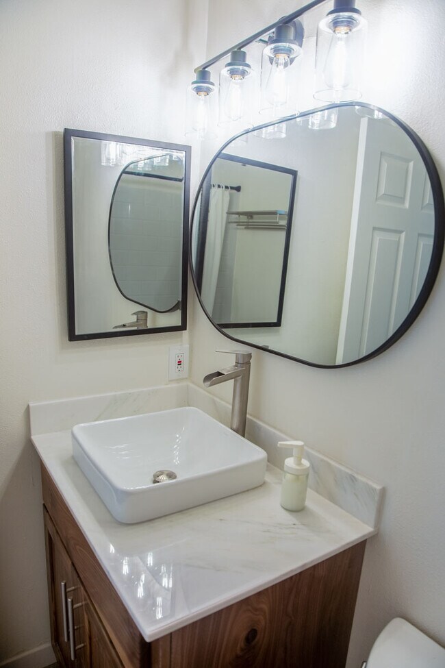 Building Photo - 337 N 3510 W