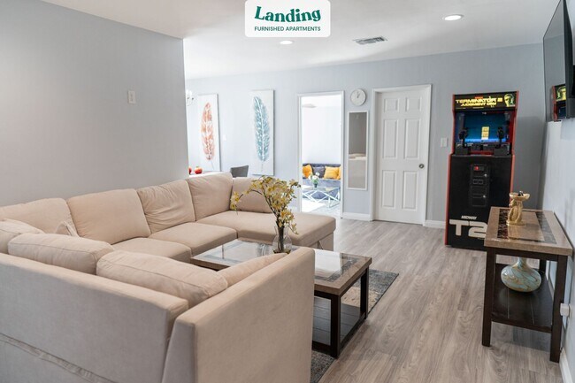 Building Photo - 1507 S Roosevelt Ave