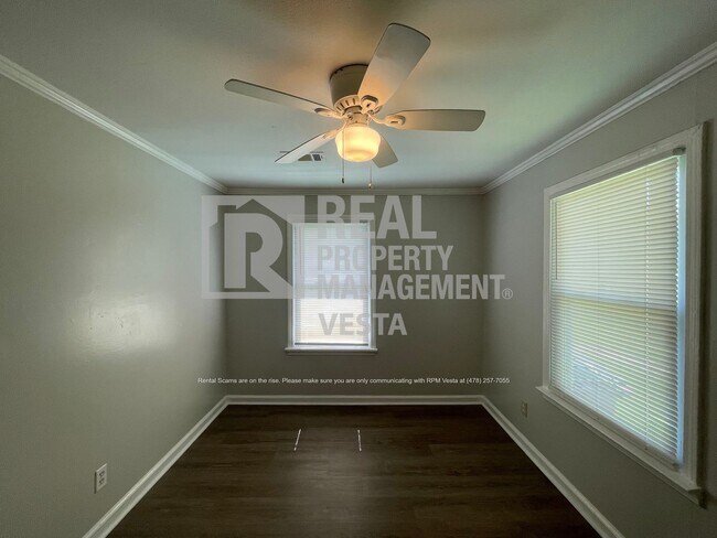 Building Photo - 5624 Swymer Dr
