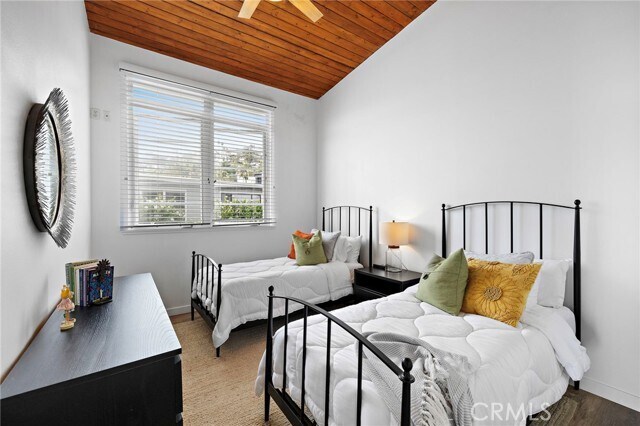 Building Photo - 2609 Victoria Dr