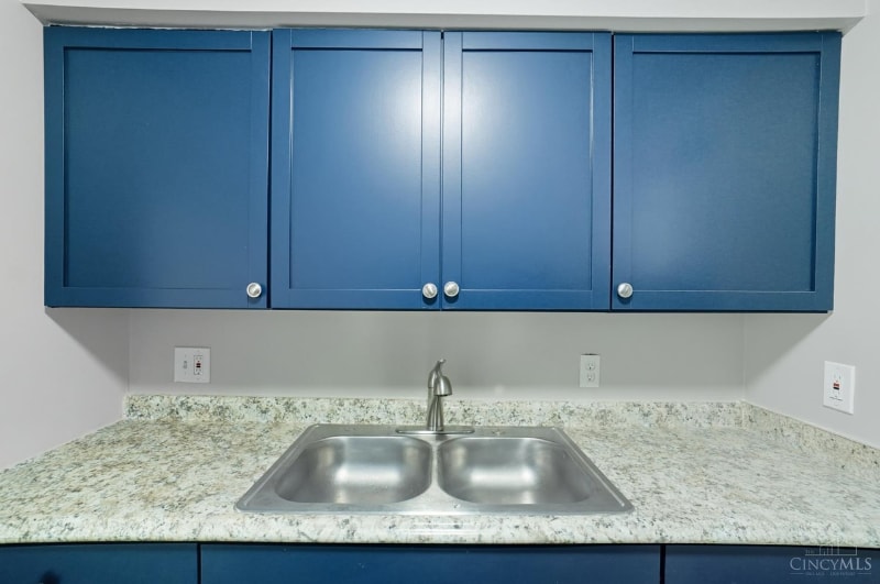 Building Photo - 5716 Hamilton Ave