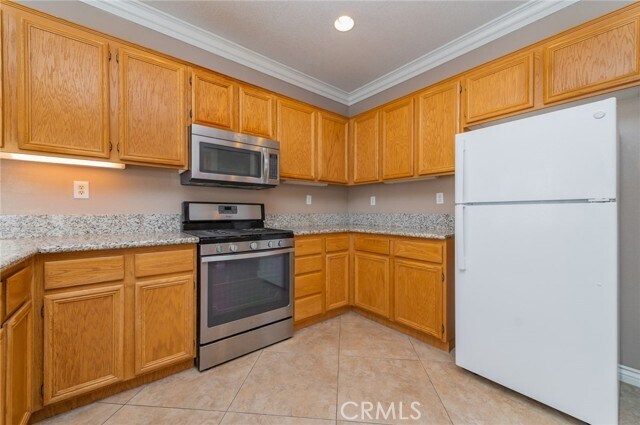 Building Photo - 14136 Visions Dr