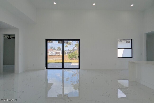Building Photo - 4325 NW 31st St