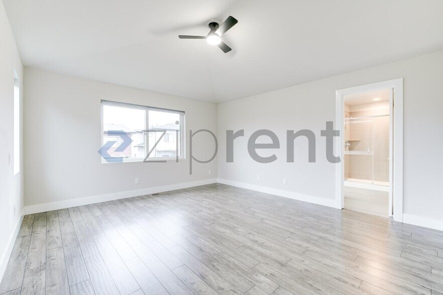 Building Photo - 12220 SE 251st Pl