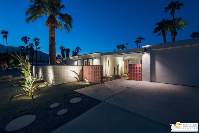 Building Photo - 750 E Alexander Way