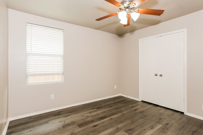 Building Photo - 1021 Badger Run