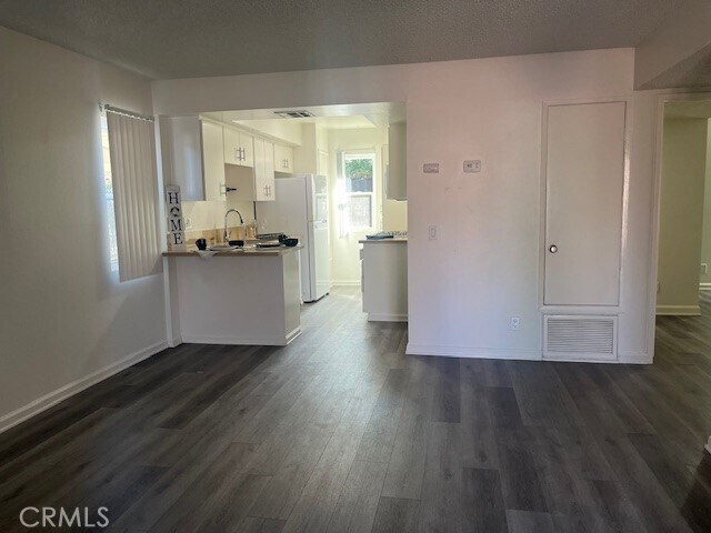 Building Photo - 44220 San Pablo Ave