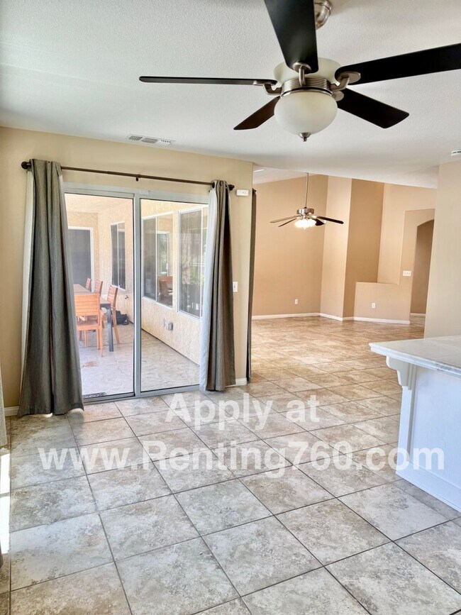 Building Photo - Spacious 4 Bedroom Home in Copper hills Ne...