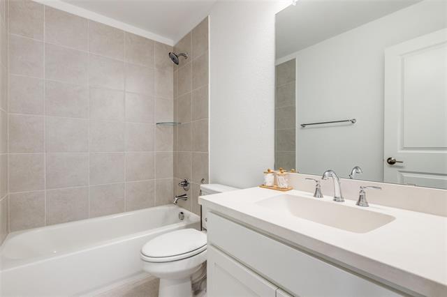 Building Photo - 1631 Prairie Clover Rd