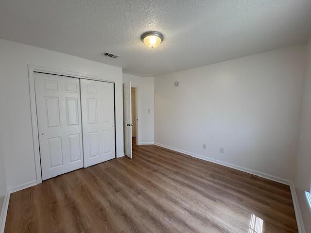Building Photo - 100 Kazmira Ct