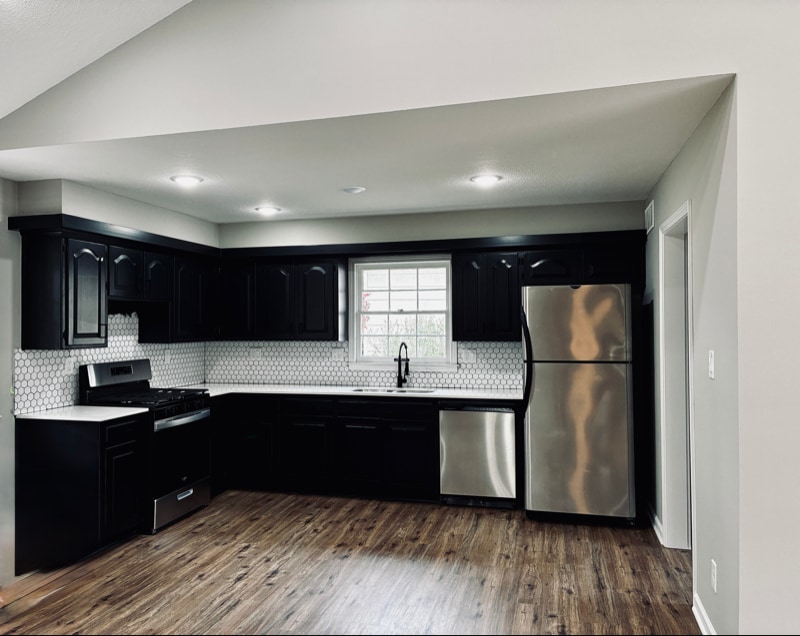 Building Photo - 6724 N Garfield Ave