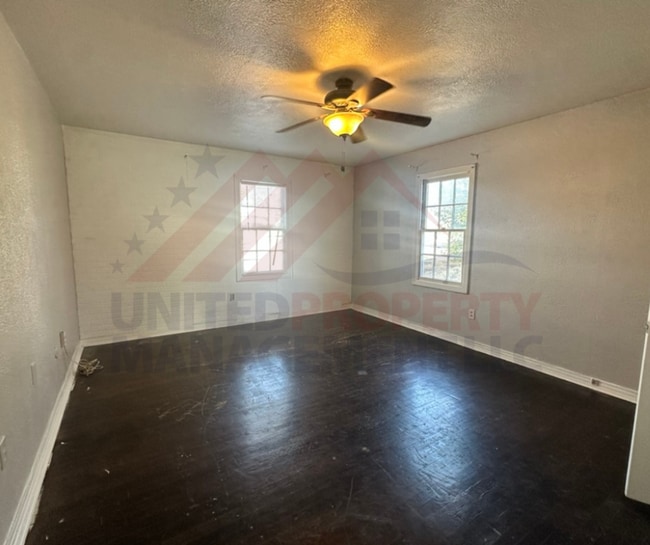 Building Photo - 3 bed 1 bath in Carlsbad NM