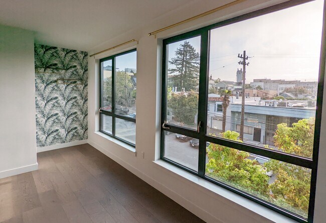 Building Photo - 1300 22nd St