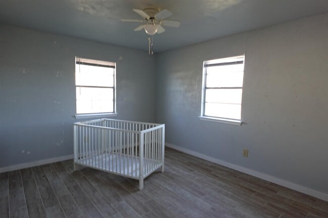 Building Photo - 801 Mildred Ave