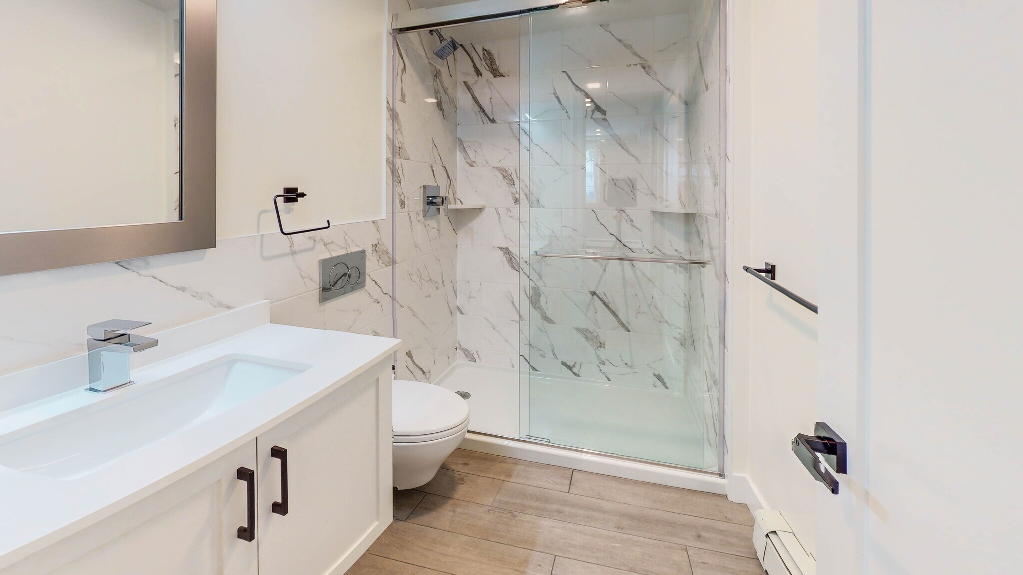 Building Photo - 131 Sherman St