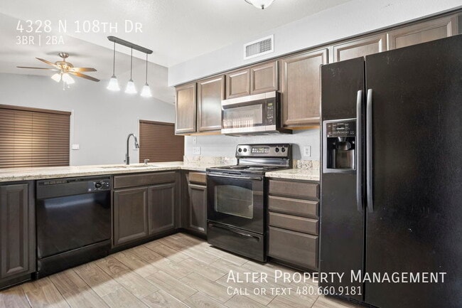 Building Photo - 4328 N 108th Dr