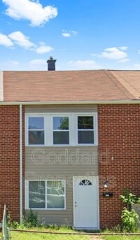 Building Photo - 2073 Larkhall Rd