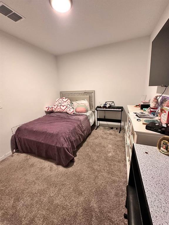 Building Photo - 684 Sand Pne Ln