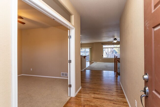 Building Photo - 9922 Red Sage Dr