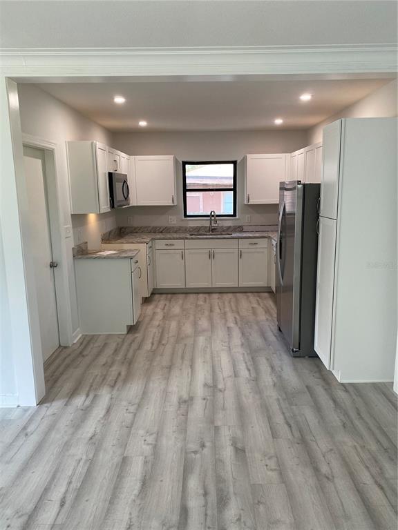 Building Photo - 727 27th Ave S