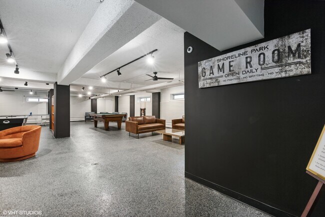 Building Photo - 4960 N Marine Dr
