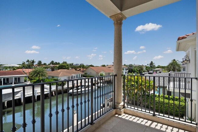 Building Photo - 501 Golden Harbour Dr