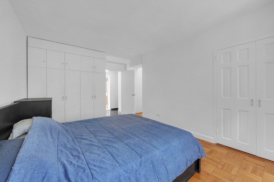 Building Photo - East 46th Street