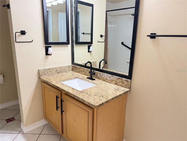 Building Photo - 4125 S Lake Orlando Pkwy