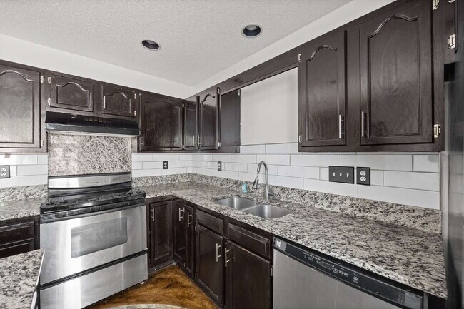 Building Photo - 5720 Prescott Ct