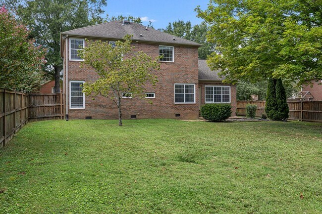 Building Photo - Spotless home in sought after Fieldstone Farms!
