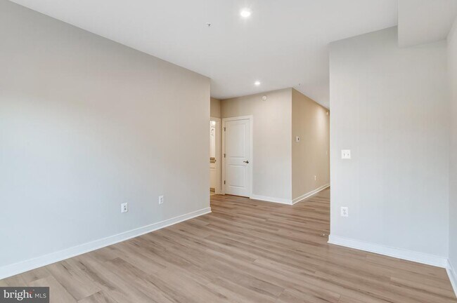Building Photo - 13653 Innovation Station Lp