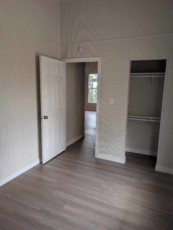 Building Photo - 1007 Bois D'Arc St