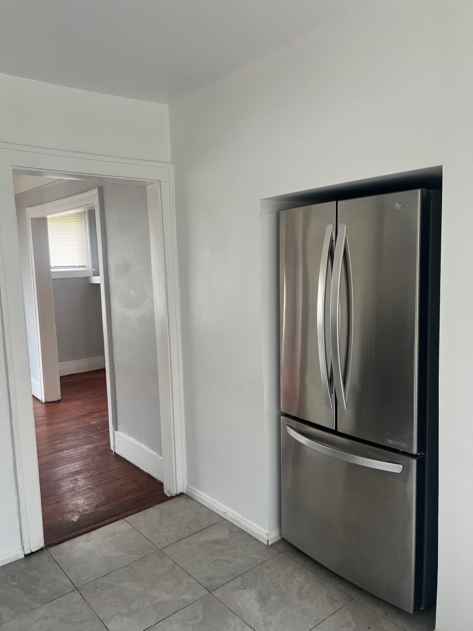 Kitchen - 11327 Littlefield St