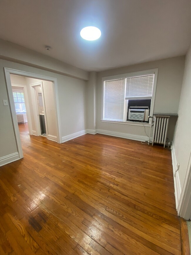Building Photo - 5616 Pershing Ave