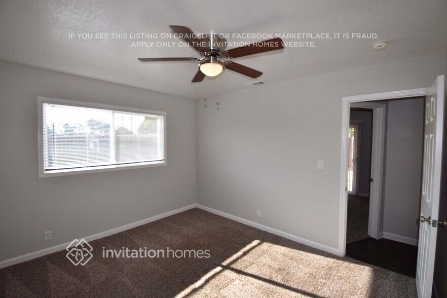 Building Photo - 11114 Blue Jay Dr